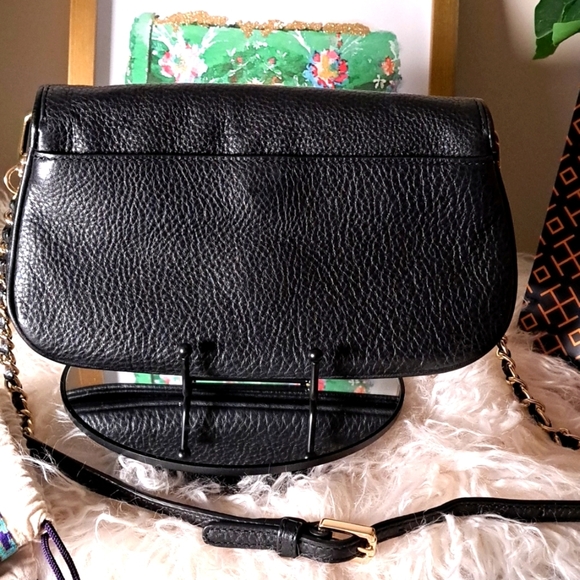 Tory Burch Britten Convertible Crossbody/Clutch Like New - Picture 4 of 15